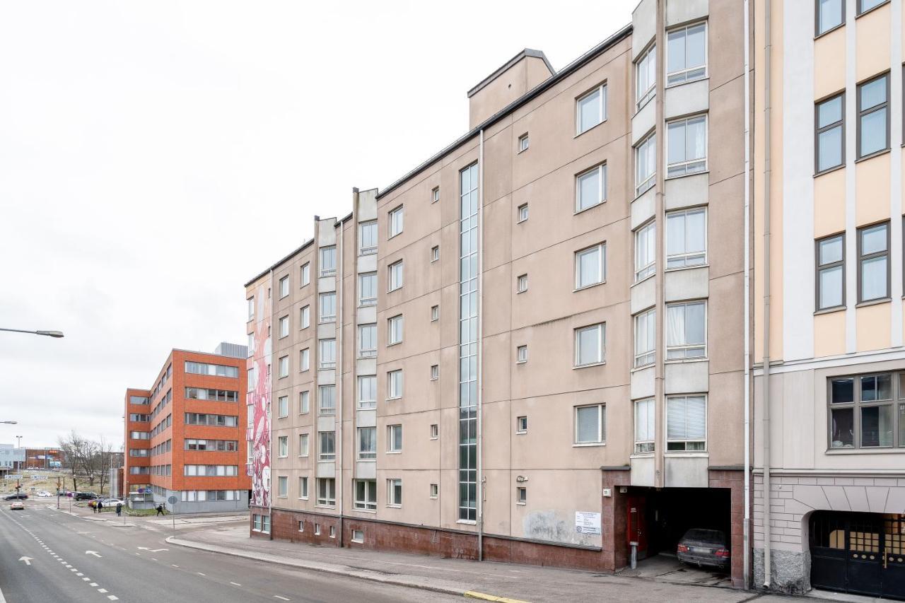 Hiisi Homes Helsinki Soernaeinen Экстерьер фото