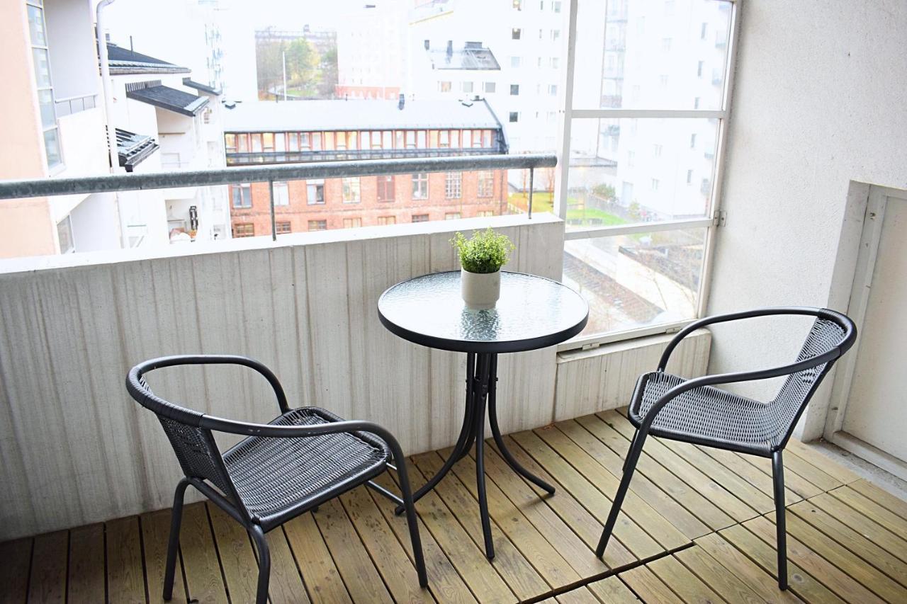 Hiisi Homes Helsinki Soernaeinen Экстерьер фото