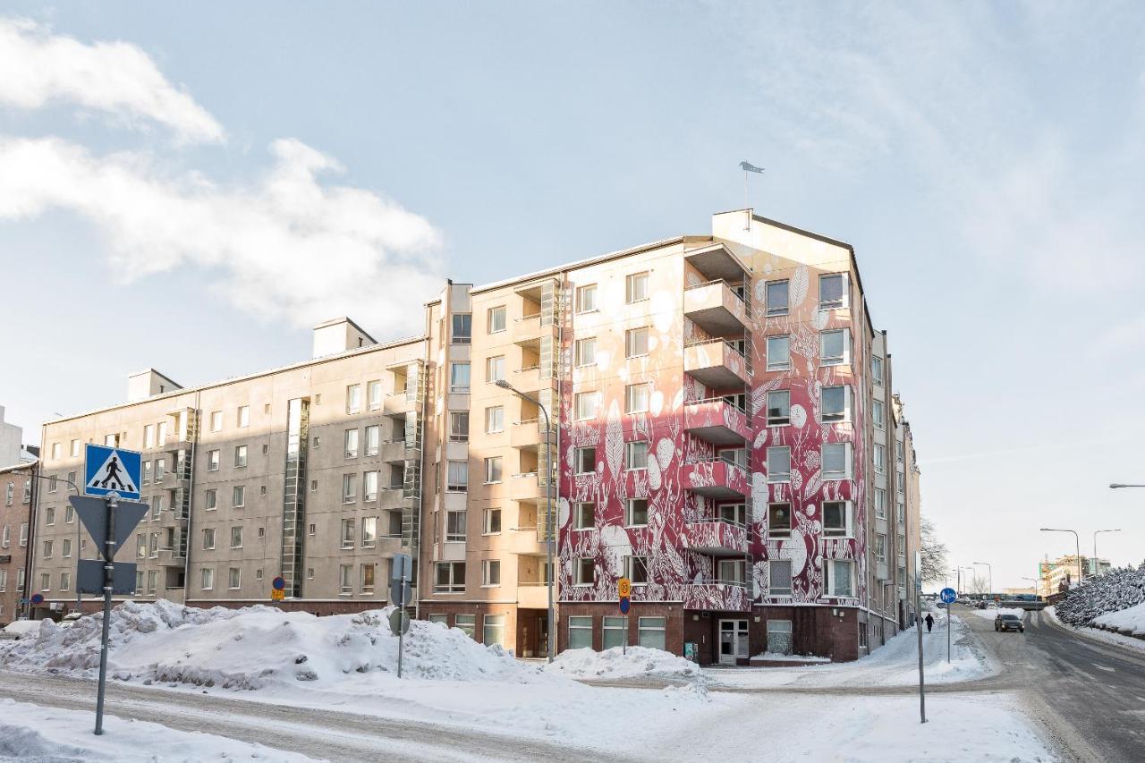 Hiisi Homes Helsinki Soernaeinen Экстерьер фото
